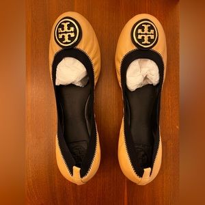 NWT in box Tory Burch flats 10